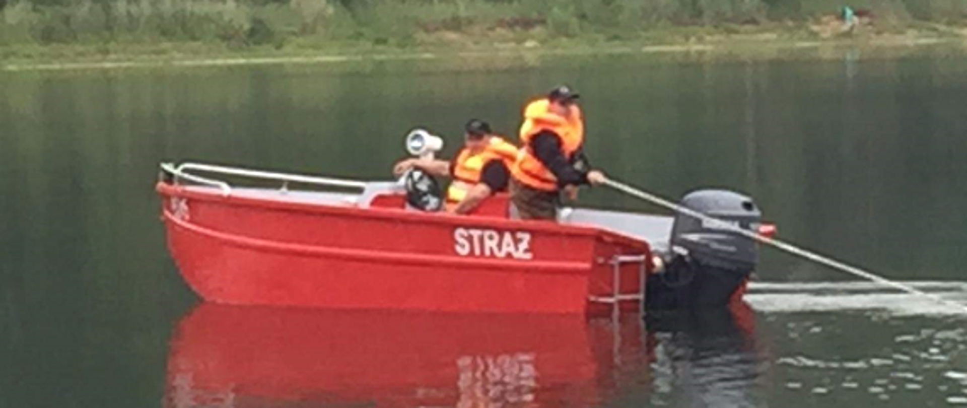 Zdjęcie poglądowe - Łódź ratownicza ze strażakami