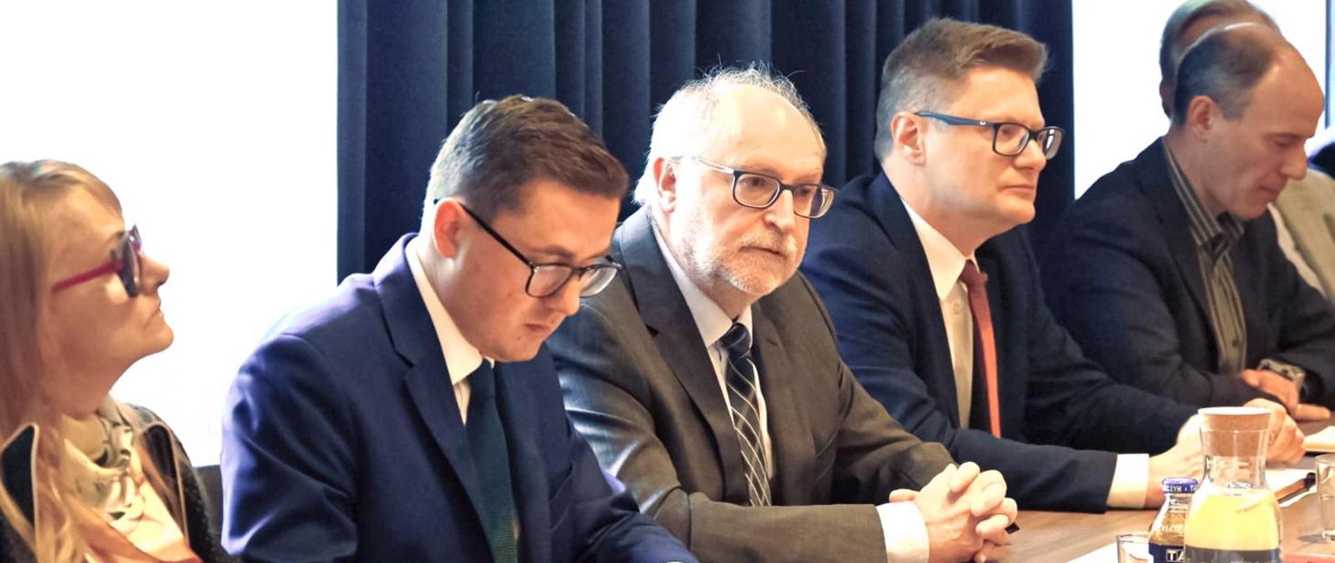 Polsko-amerykańskie rozmowy o elektrowniach jądrowych