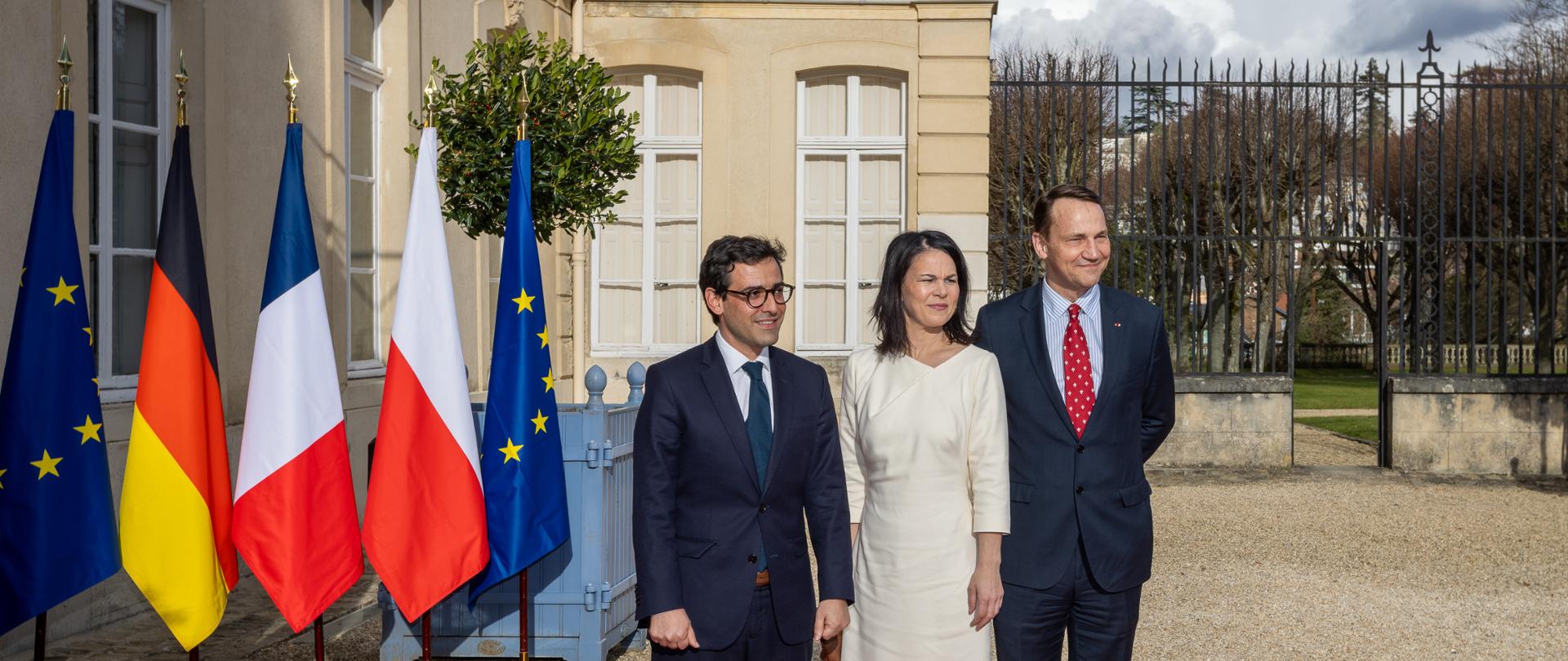 Minister Radosław Sikorski attends Weimar Triangle foreign ministers' meeting in Paris