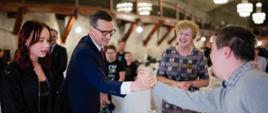 Premier Mateusz Morawiecki na Gali Rodzicielstwa Zastępczego
