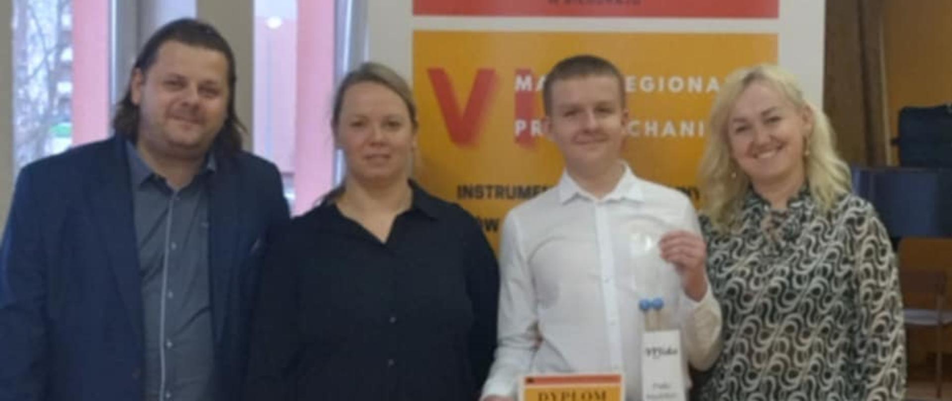 Pani Ilona Drozd, pani Violetta Druliak i Piotr Hawryluk