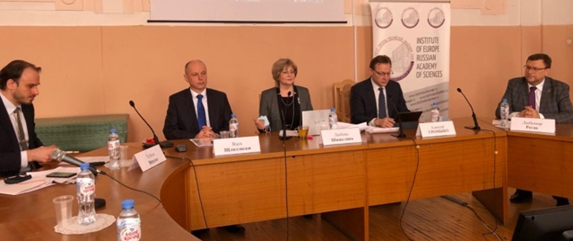 Okrągły stół poświęcony 30-leciu Grupy Wyszehradzkiej