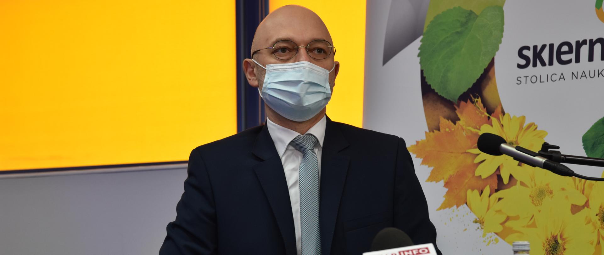 Minister klimatu i środowiska Michał Kurtyka