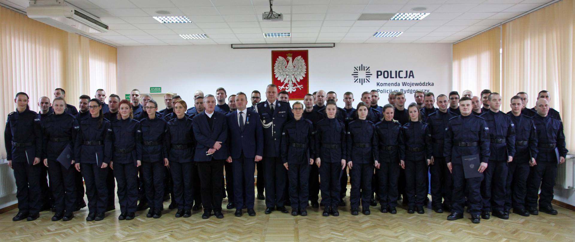 Ślubowanie nowo przyjętych funkcjonariuszy Policji w Kujawsko-Pomorskiem