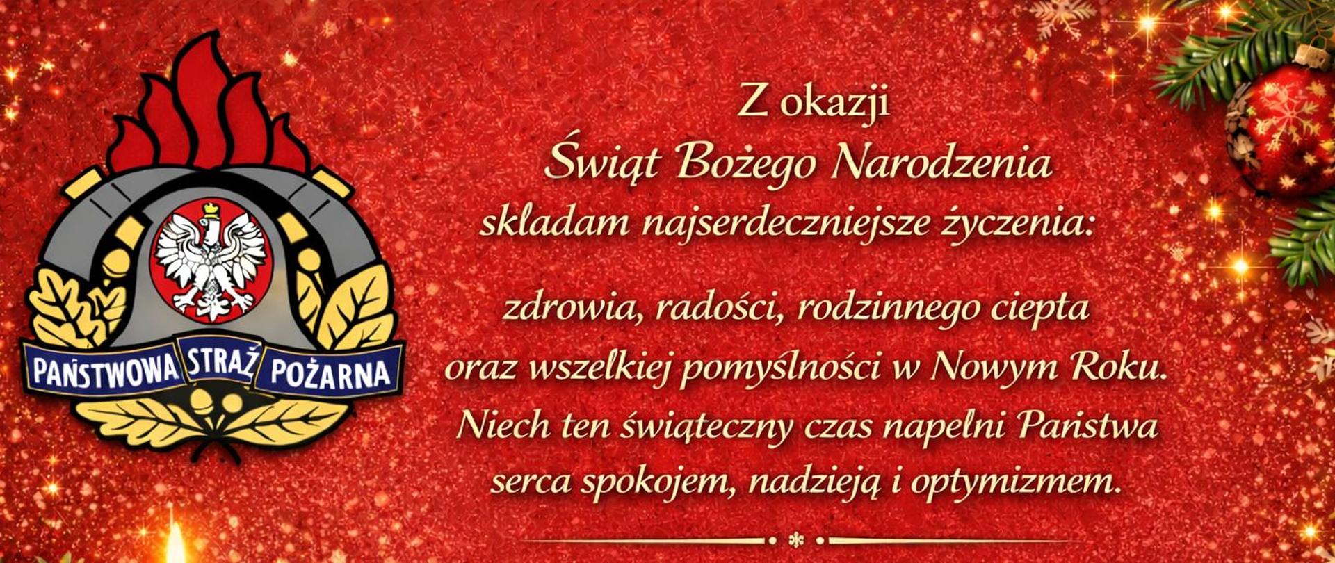 Życzenia z okazji Świąt Bożego Narodzenia Komendanta Powiatowego w Braniewie, czerwone tło z lewej strony logo PSP, złote napisy z życzeniami.