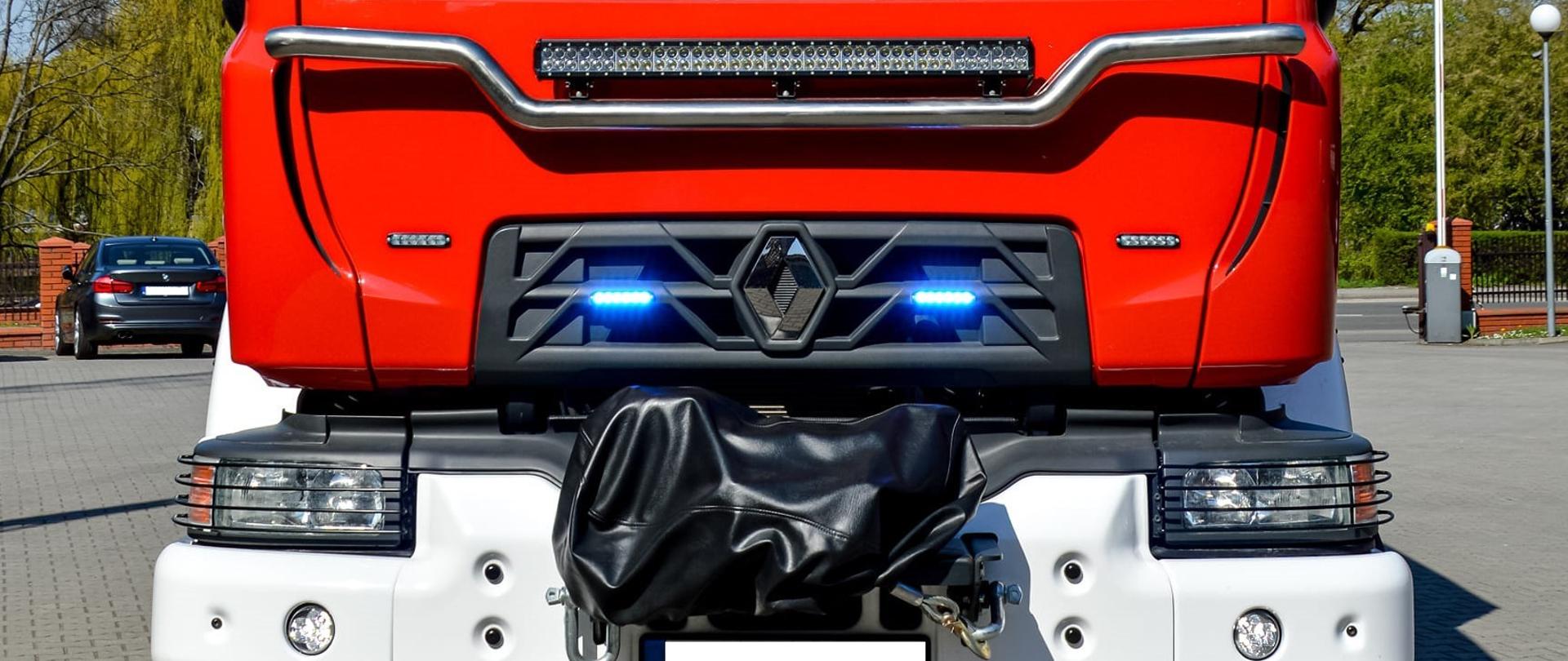 Zdjęcie samochodu pożarniczego.