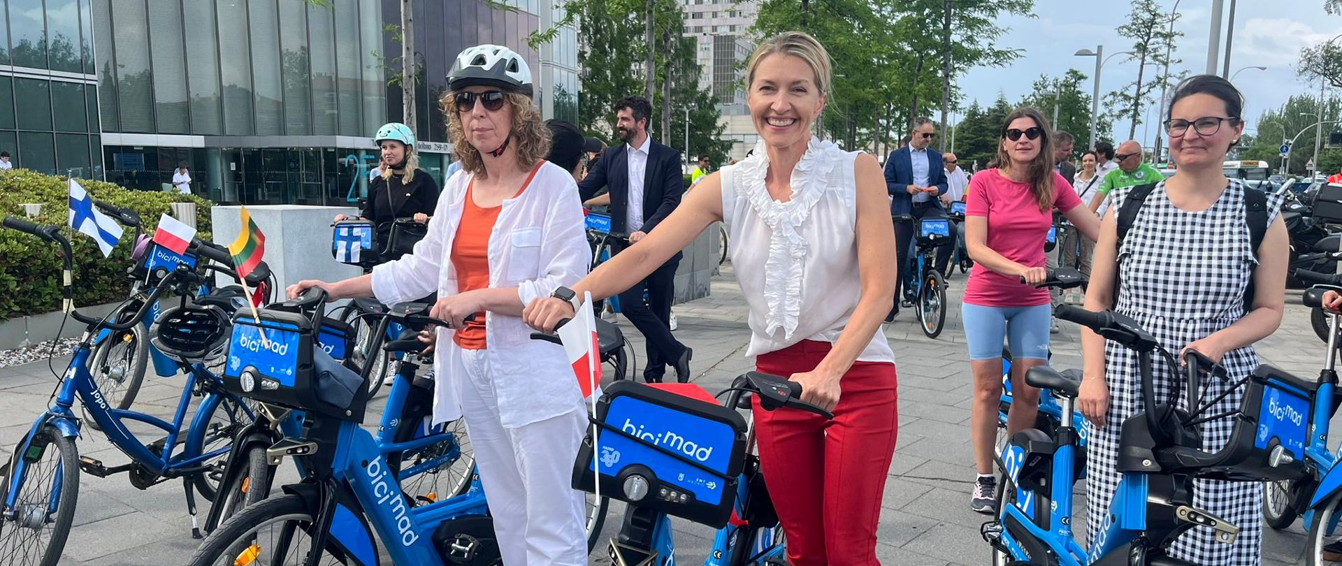 Monika Krzepkowska CDA