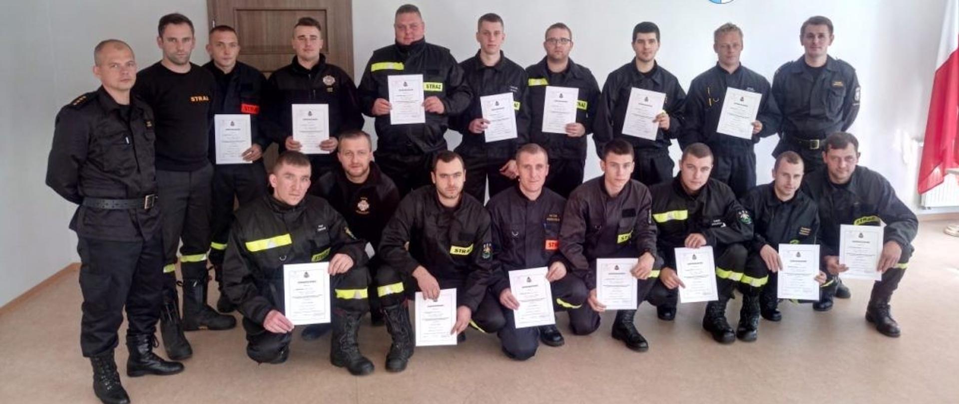 Zdjęcie grupowe uczestników szkolenia.