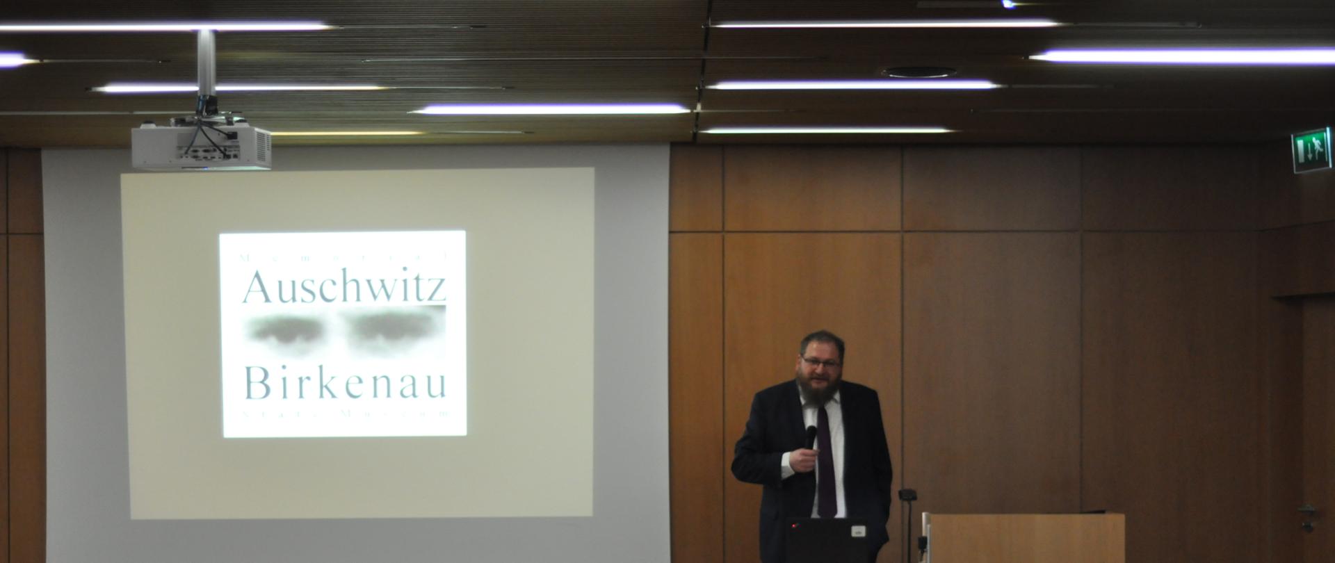 Piotr Cywiński w Lyonie