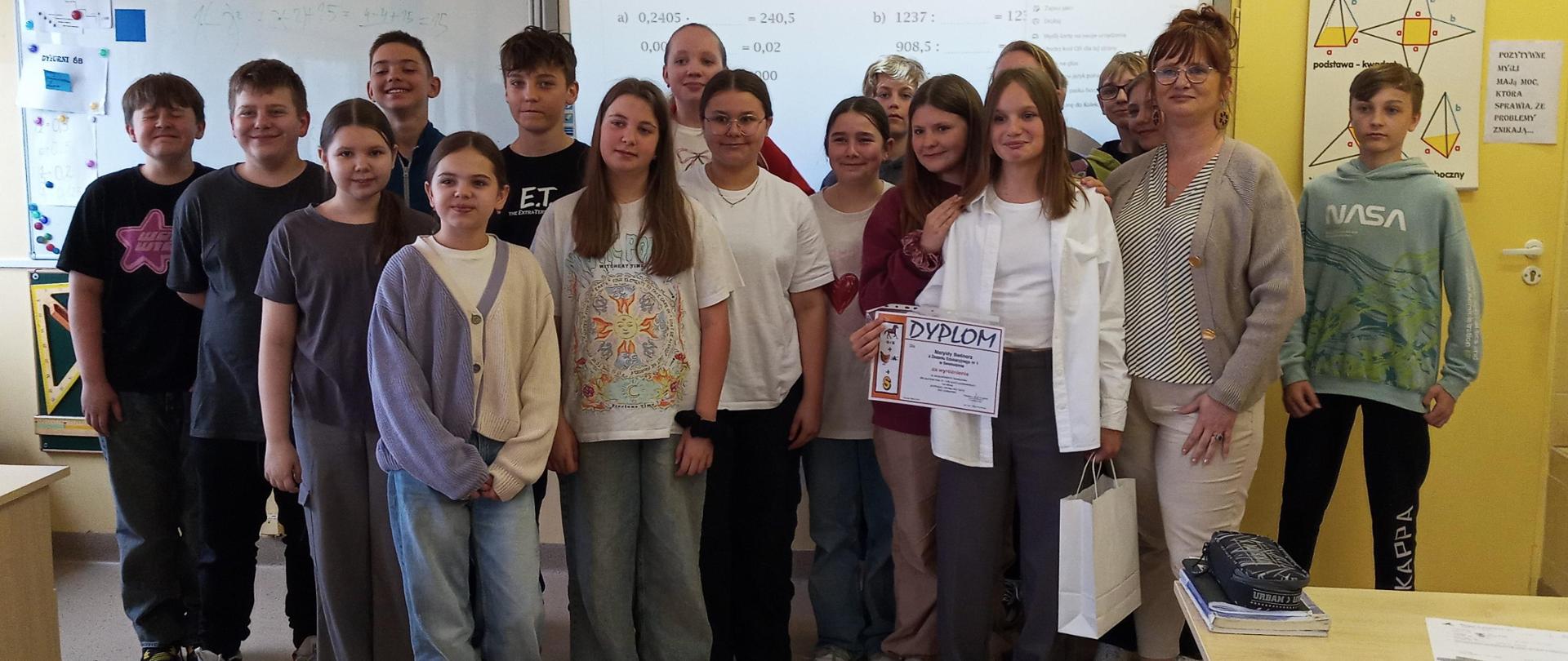 baner - wręczenie nagród laureatom konkursu na rebus z hasłem promujący zdrowy styl życia