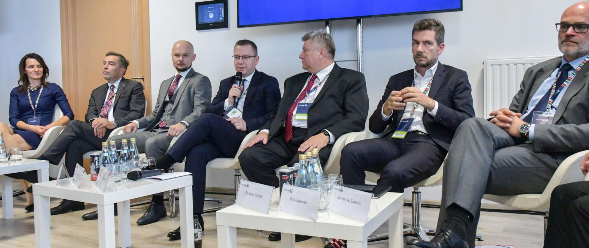 Wiceminister Krzysztof Kubów na Kongresie 590