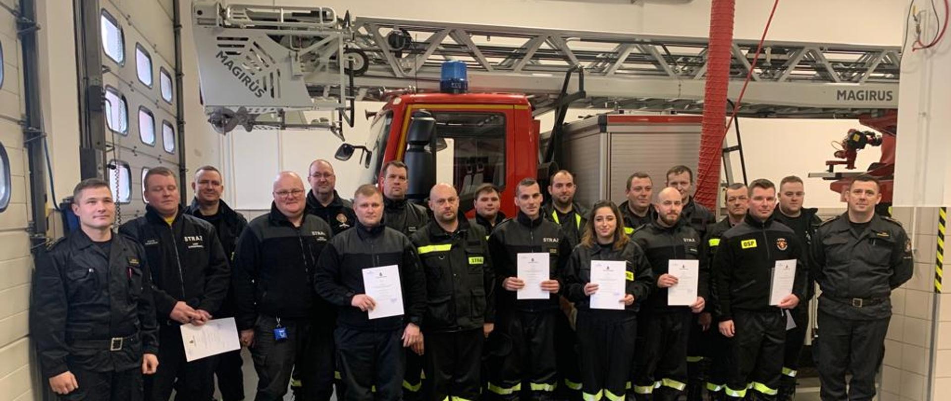 Zdjęcie grupowe szkolenia KDR