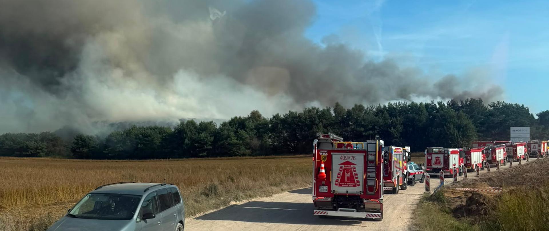 Pluton POŻAR w drodze na miejsce zdarzenia