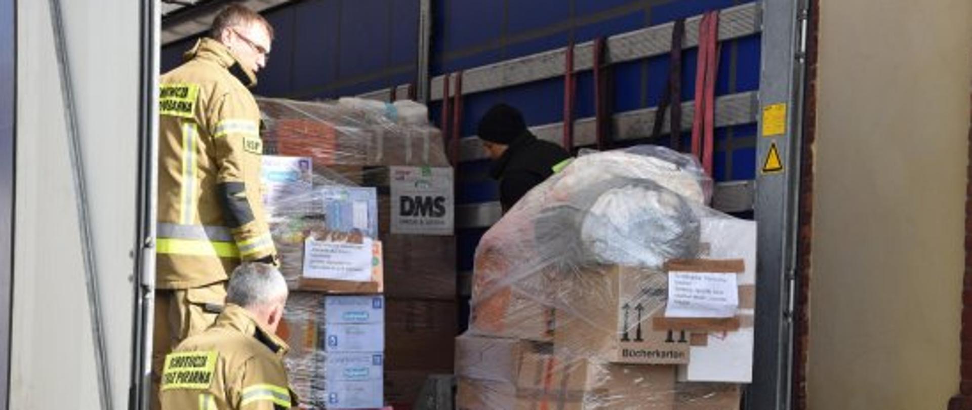 Pomoc humanitarna z Niemiec dla uchodźców dotarła do Dzierżoniowa