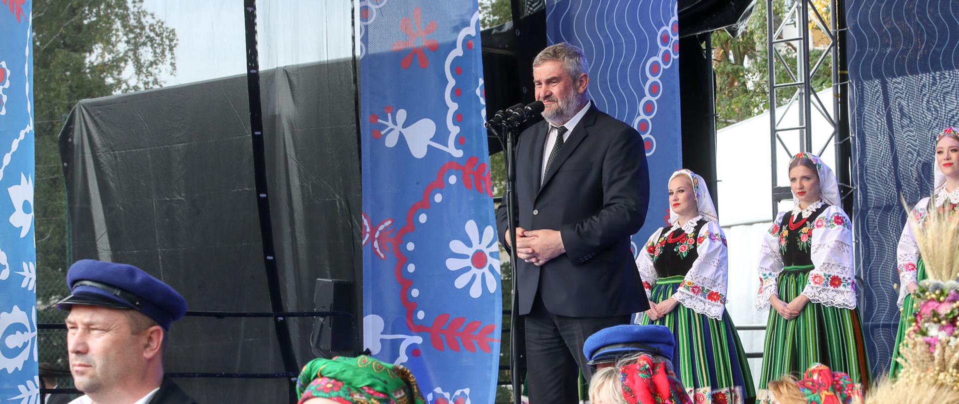 Minister J. K. Ardanowski podczas wystąpienia