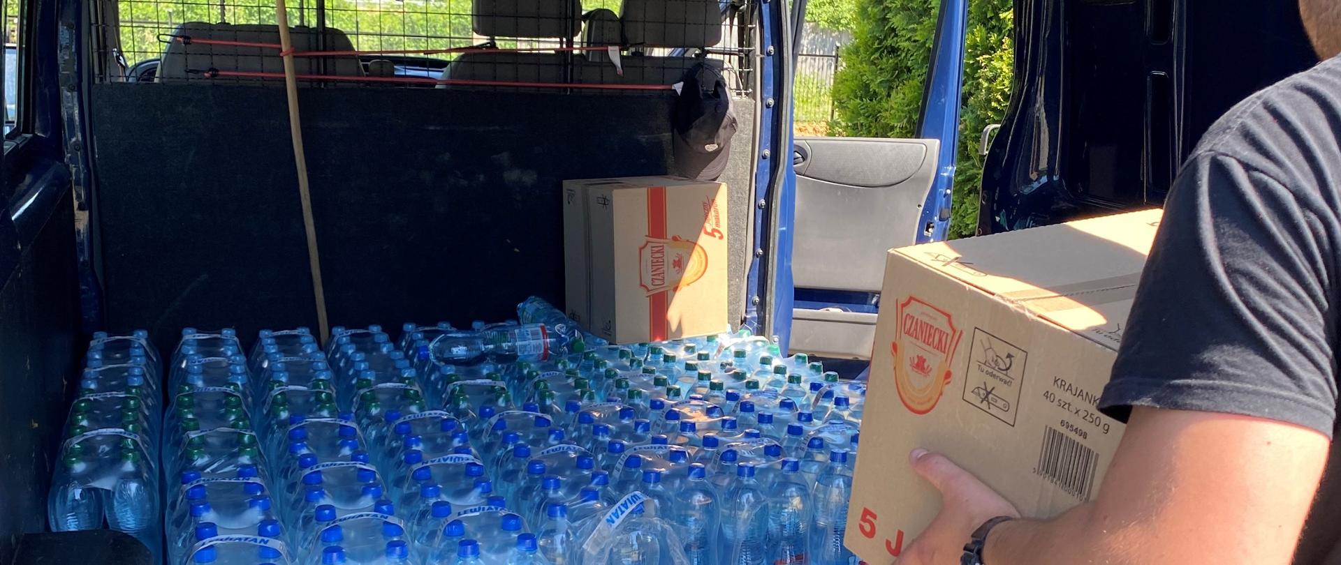 Transport najbardziej potrzebnego asortymentu tj. żywności, środków higieny osobistej i ubrań dla rodzin poszkodowanych w pożarze w m. Nowa Biała