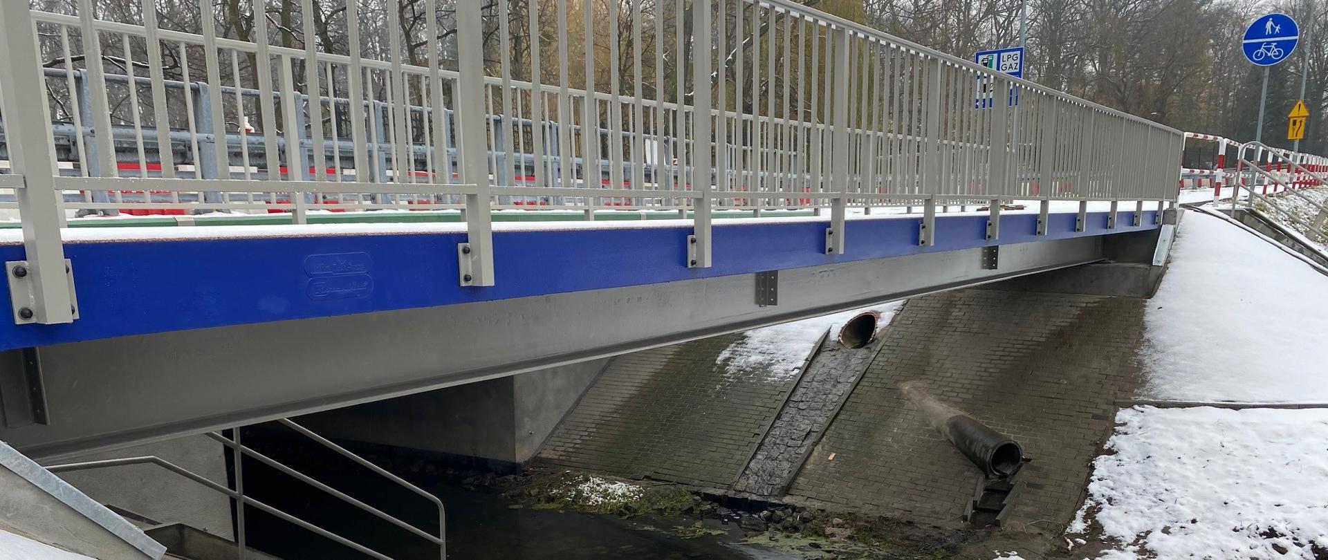 Kładka dla pieszych w Gołuchowie w ciągu DK12