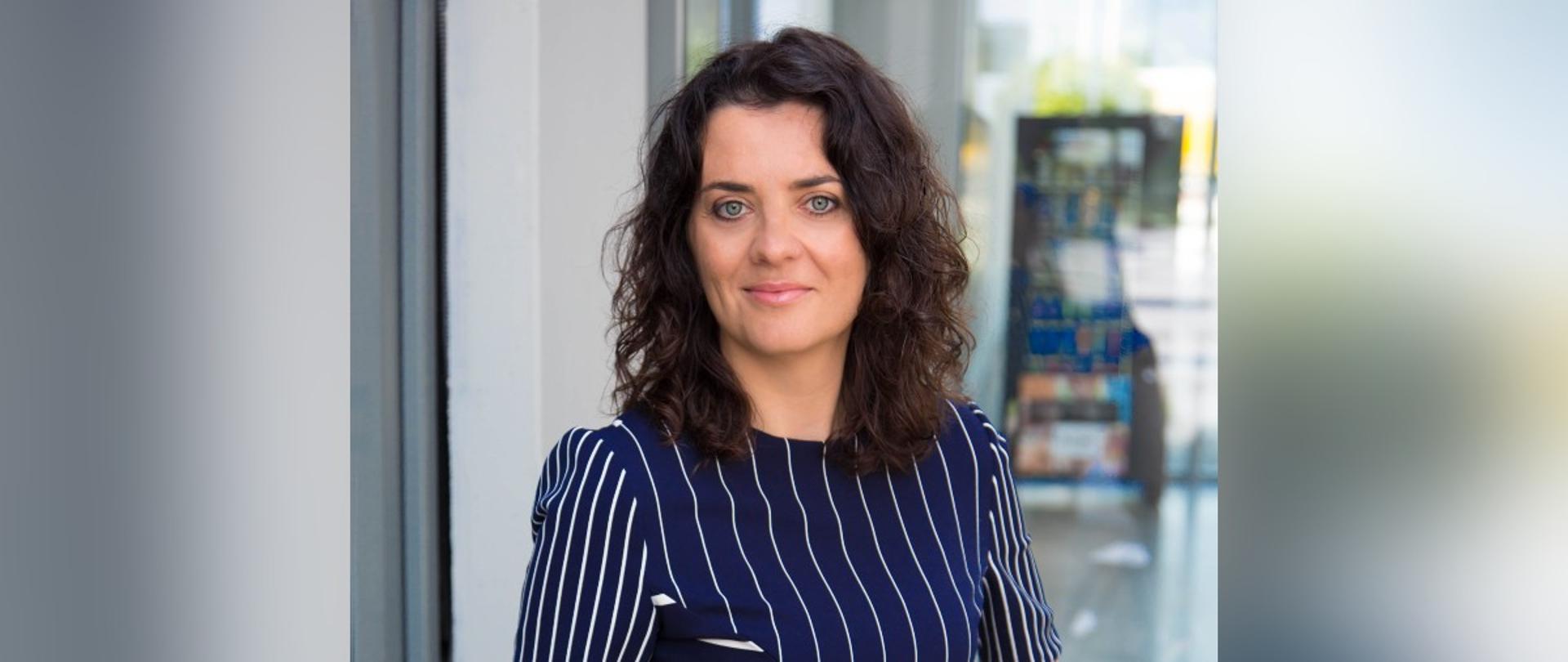 Nicely dressed woman