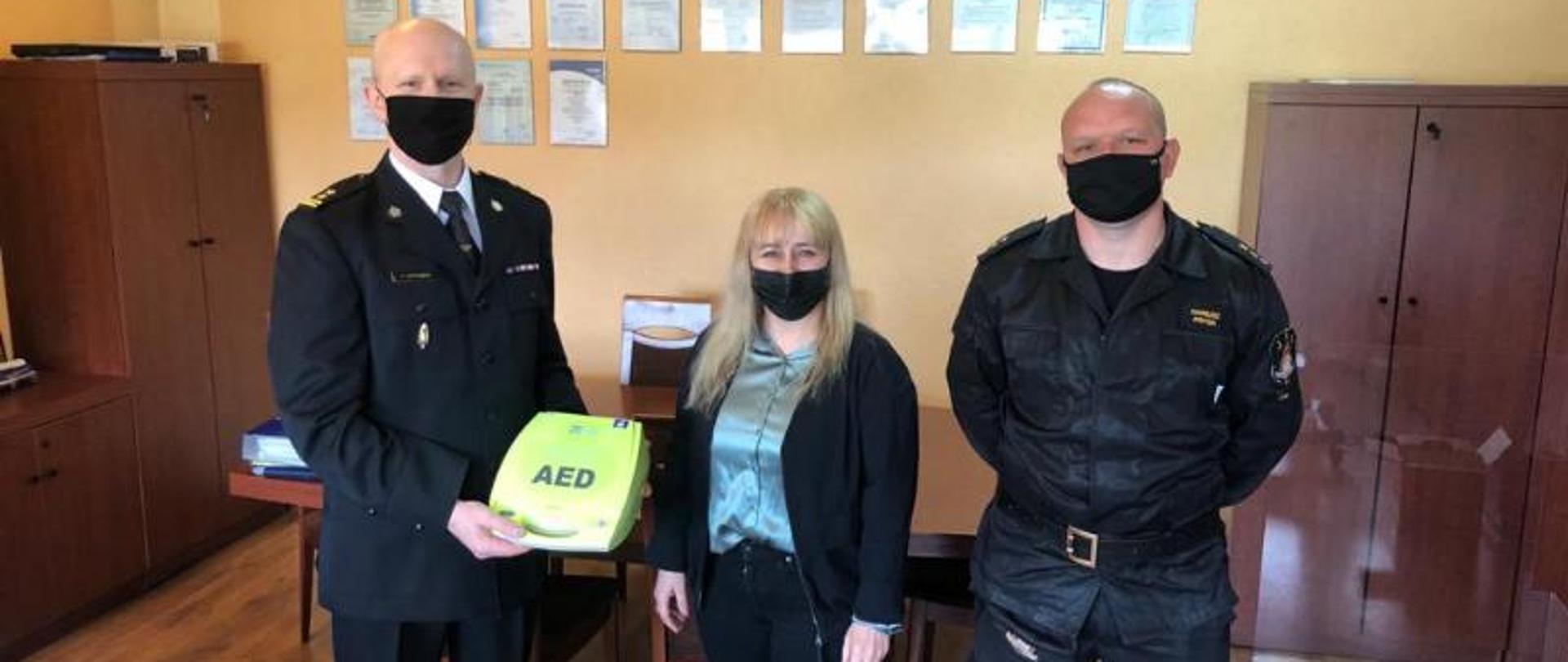 Wsparcie firmy Franz Kaminski Waggonbau Polska w pozyskaniu defibrylatora dla KP PSP w Nysie.