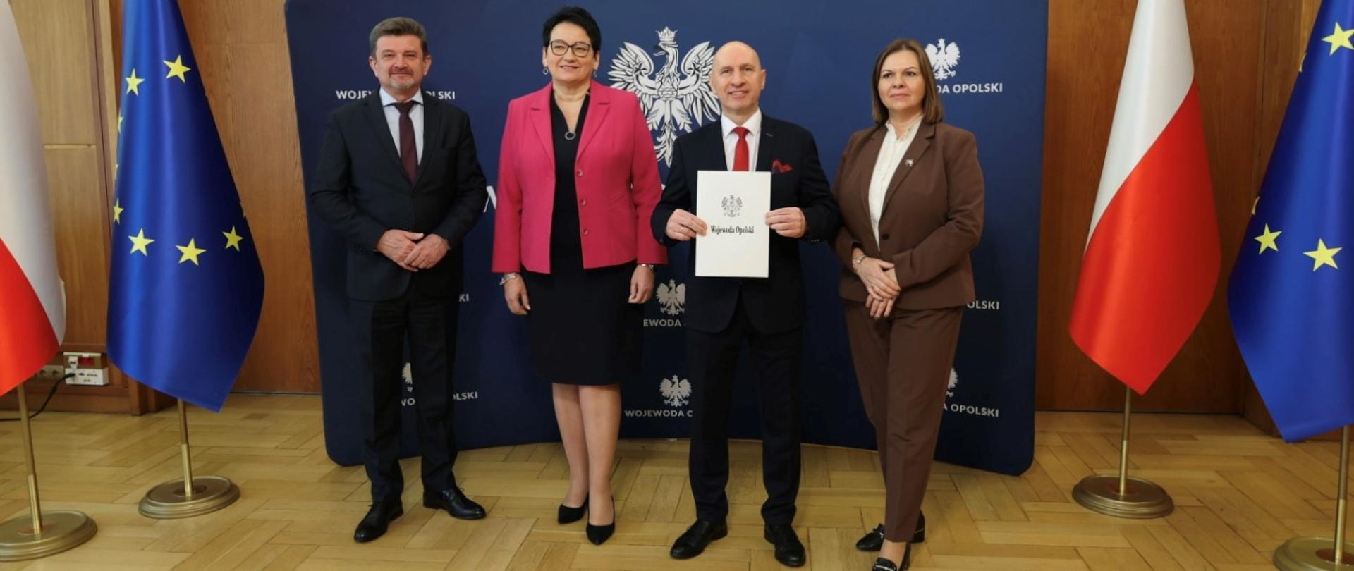 Monika Jurek Wojewoda Opolski, Piotr Pośpiech Wicewojewoda Opolski, Sławomir Gradzik drugi Wicewojewoda Opolski, Agnieszka Królikowska Dyrektor Generalny 