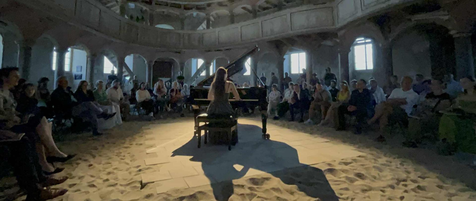 Koncert K-33 - panorama