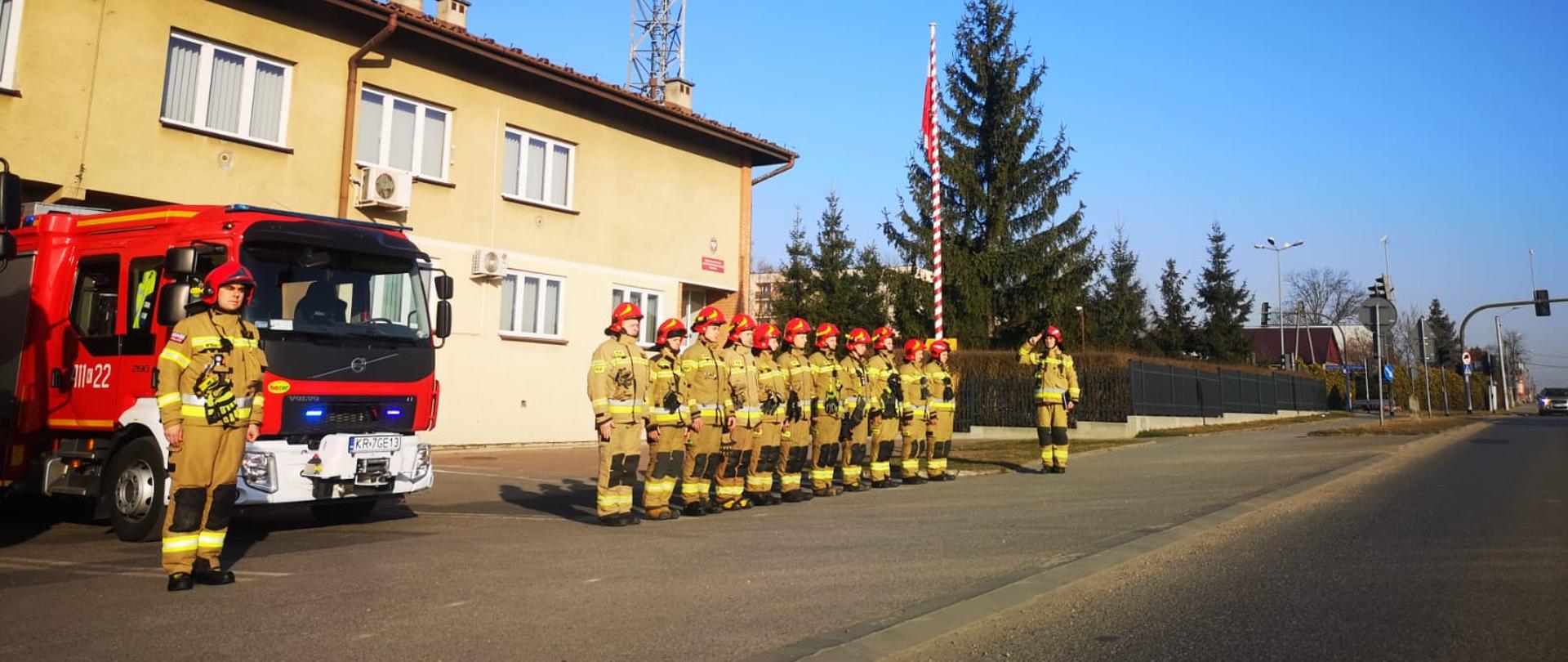 Uczczenie minutą ciszy poległych ratowników z Ukrainy