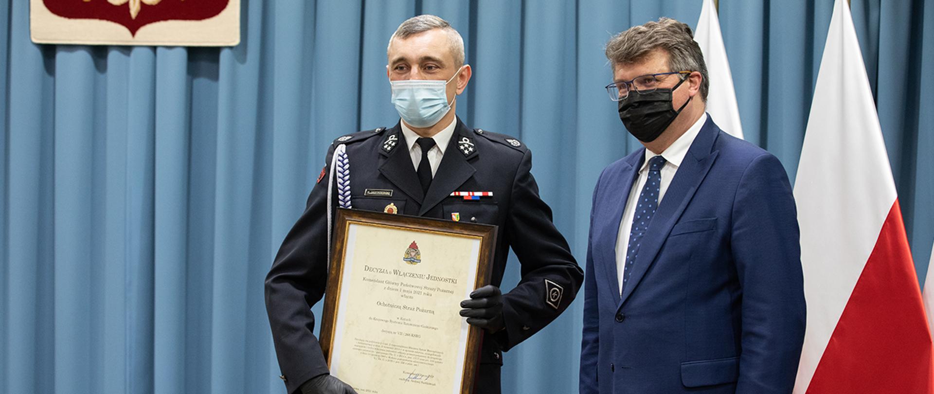 Uroczysty apel z okazji Dnia Strażaka