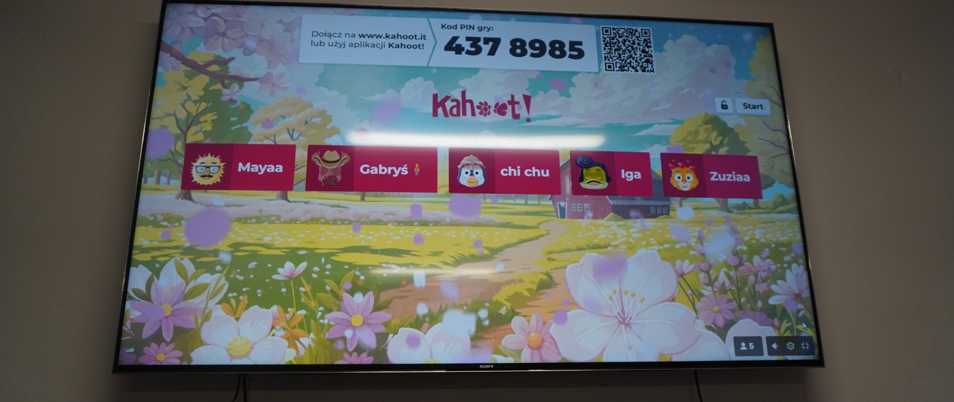 Wychowanki logują się korzystając z kodu QR