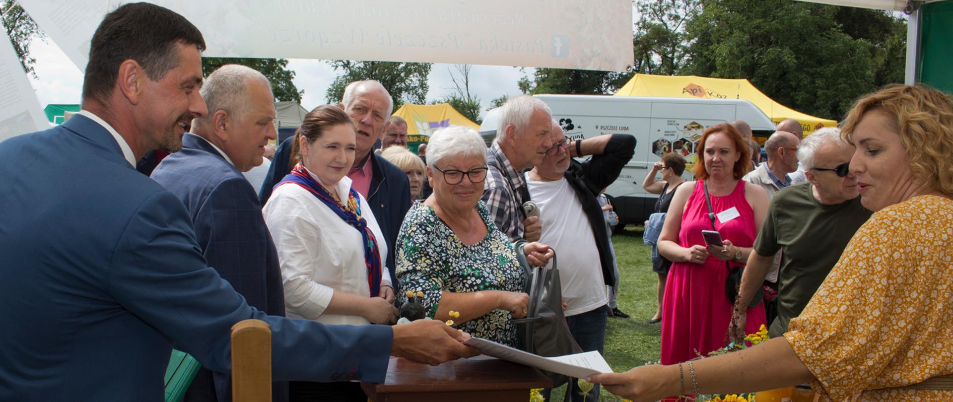 Miodowe Lato i Wojewódzki Dzień Pszczelarza z Zarzeczewie 
