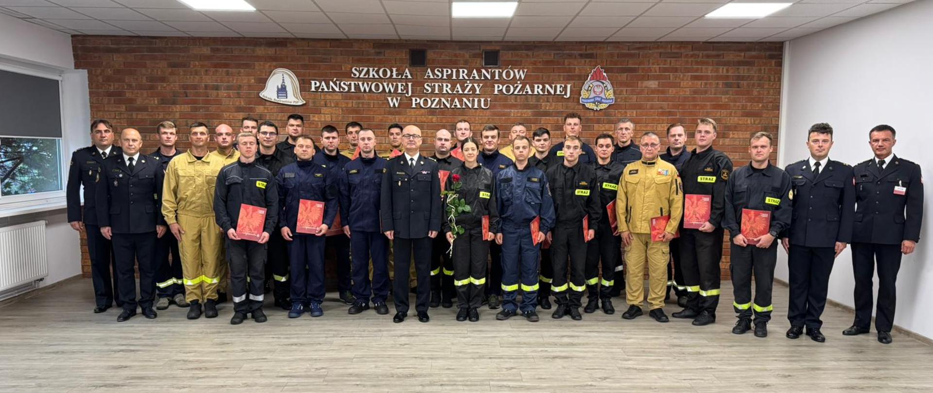 Zakończenie szkolenia podstawowego w zawodzie strażak KS-25