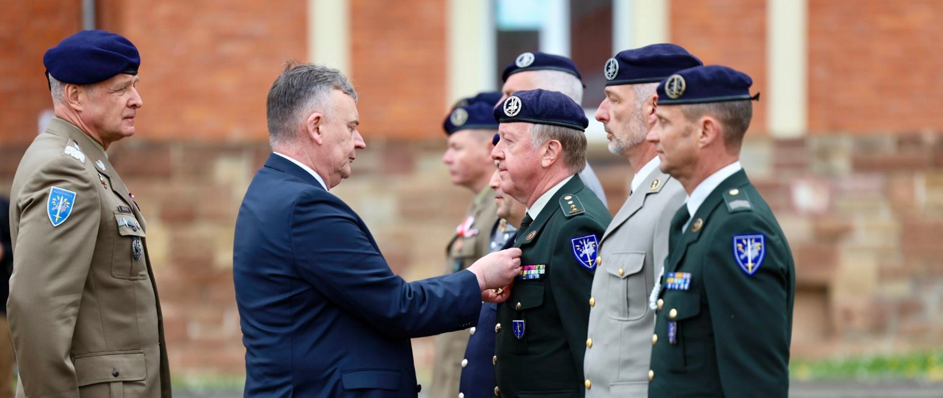 Wizyta Wiceministra Obrony Narodowej Pawła Bejdy w Eurokorpusie z okazji Świąt Wielkanocnych