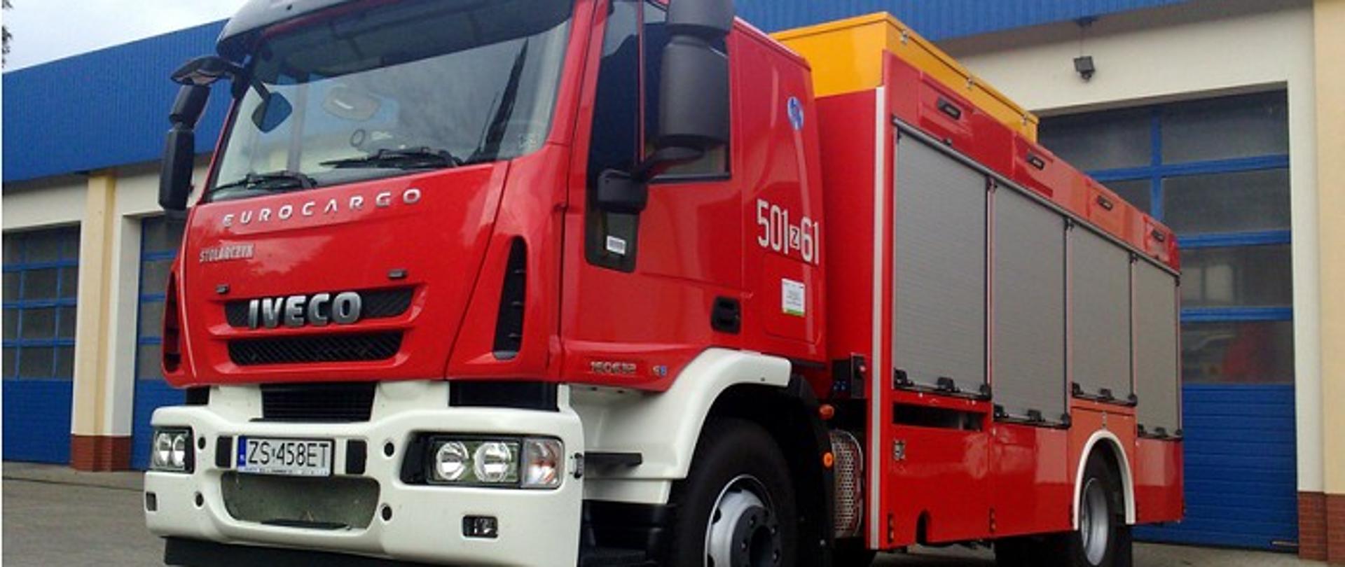 Zdjęcie przedstawia nowy samochód ratownictwa technicznego