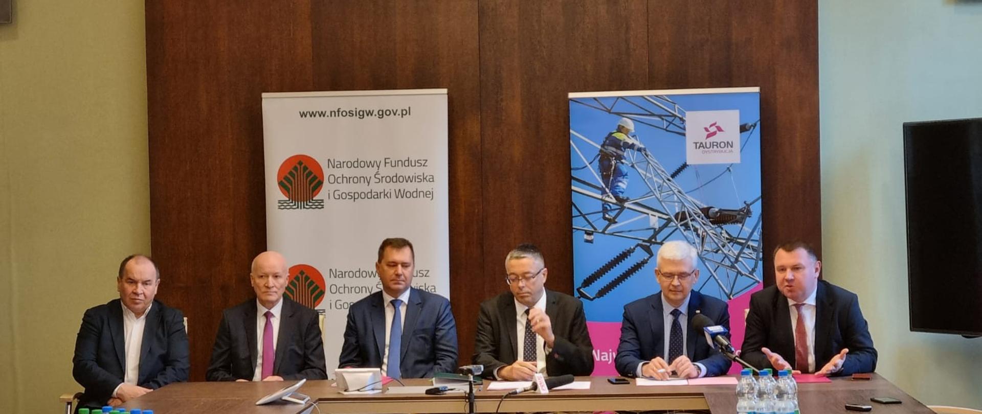 Artur Michalski, zastępca prezesa zarządu NFOŚiGW podczas uroczystego podpisania umowy z Tauron Dystrybucja we Wrocławiu.