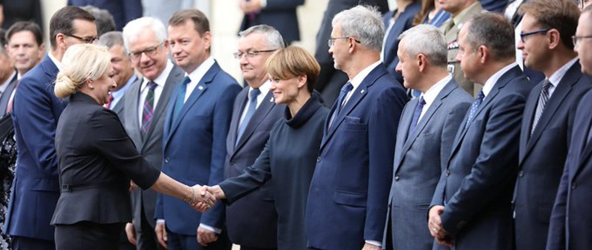 Polska delegacja wita się z Premier Rumunii