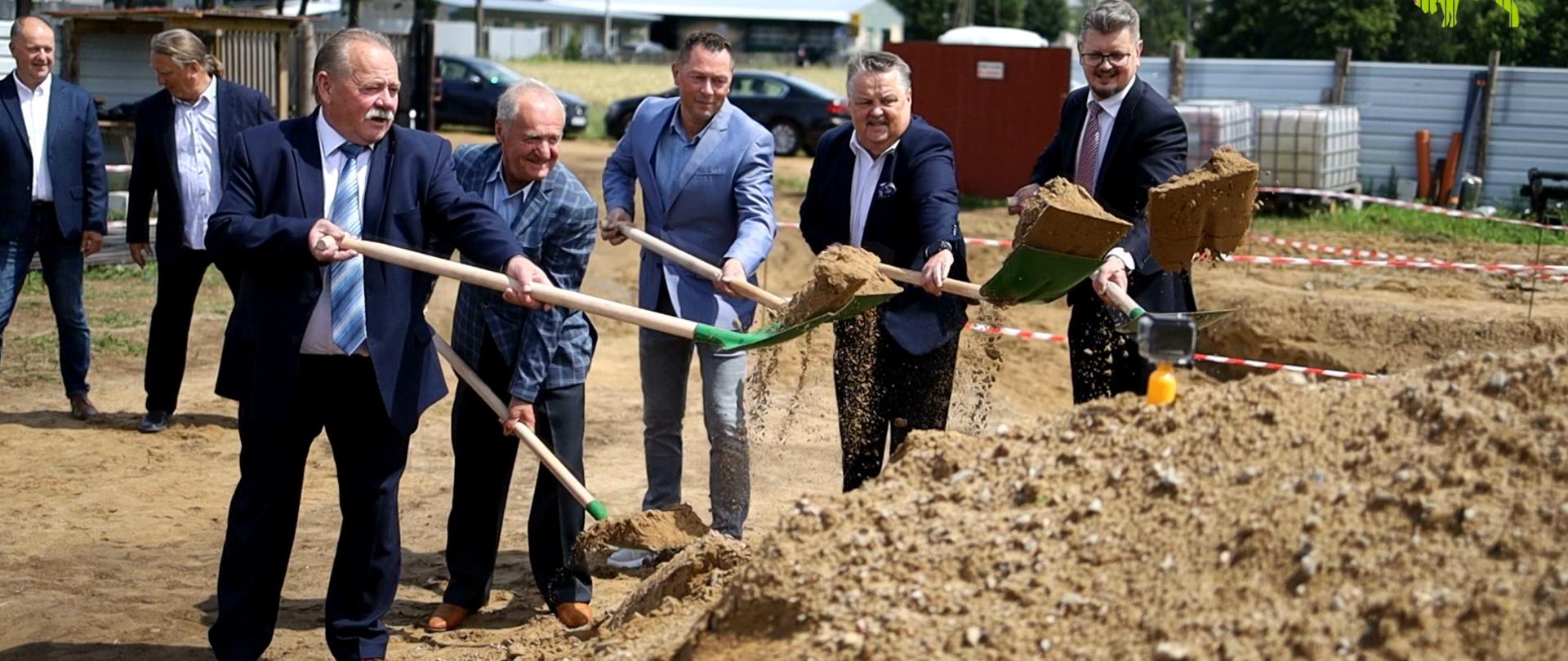 Rozpoczynamy nową inwestycję mieszkaniową w Mońkach – powstaną trzy budynki dla 63 rodzin.