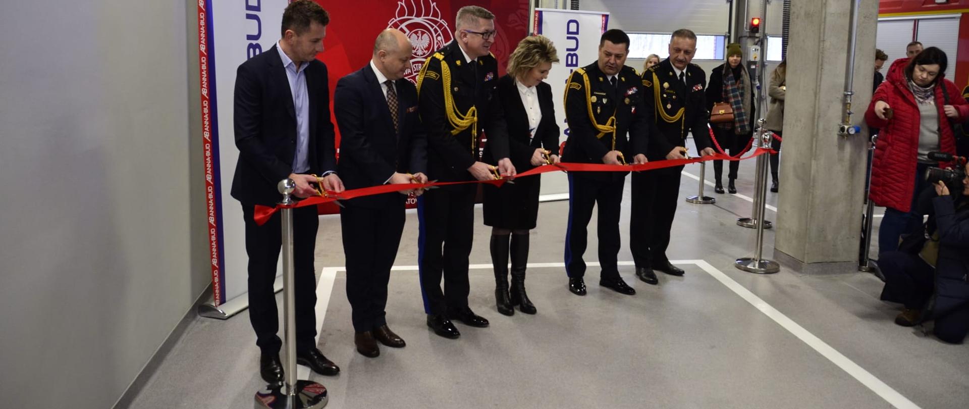 Uroczyste przecięcie wstęgi 