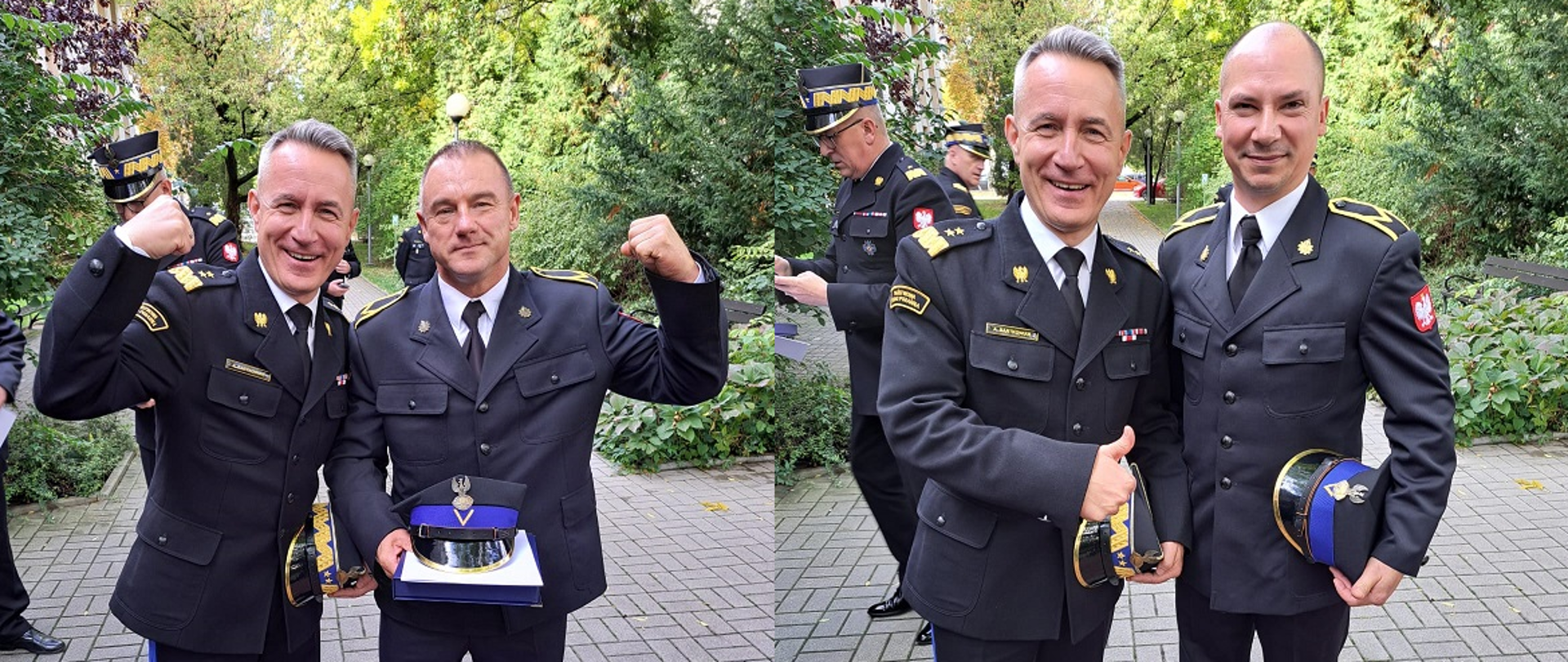 Zdjęcie przedstawia dwóch strażaków pozujących do zdjęcia w mundurach galowych na tle budynku.