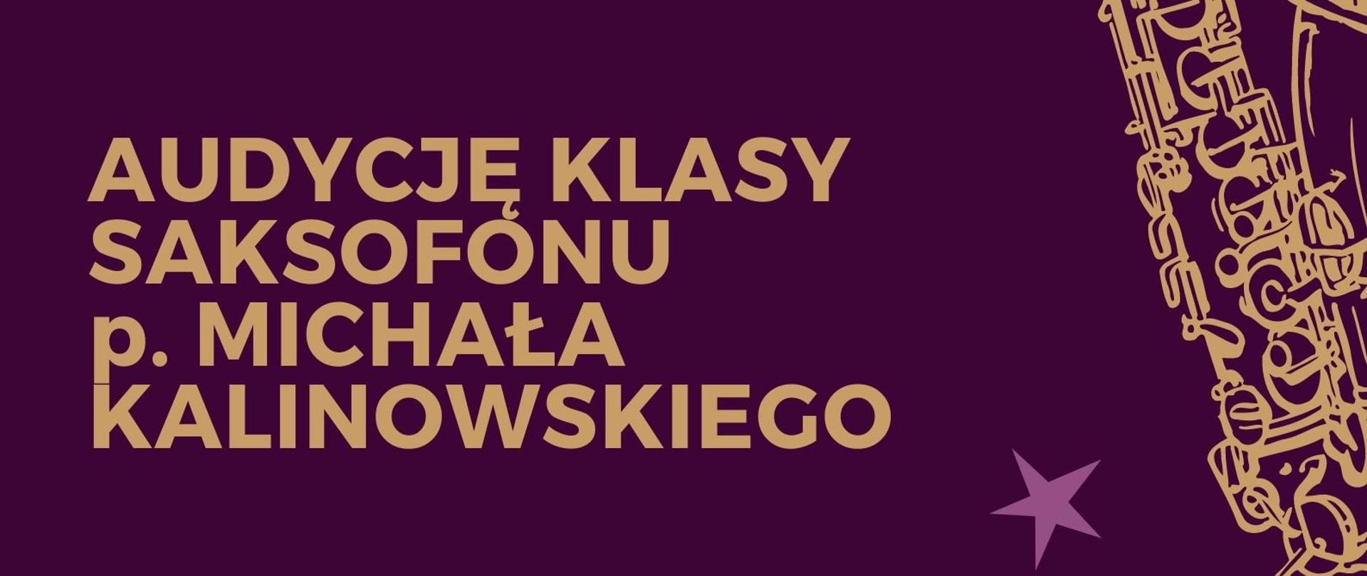 Plakat z informacją o audycji klasowej w kolorystyce granatowej. Widoczne różnokolorowe gwiazdki. Z prawej strony znajdują się grafiki przedstawiające złoty saksofon altowy.