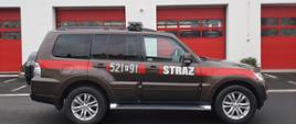 Pozyskany w użytkowanie samochód terenowy MITSUBISHI PAJERO będący dotychczas w zasobach Komendy Głównej Państwowej Straży Pożarnej.