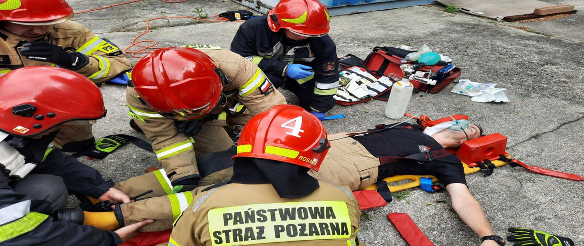 Udzielanie pomocy poszkodowanemu