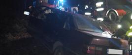 Na DK-66 w Kiersnówku (gm. Brańsk) samochód osobowy uderzył w drzewo