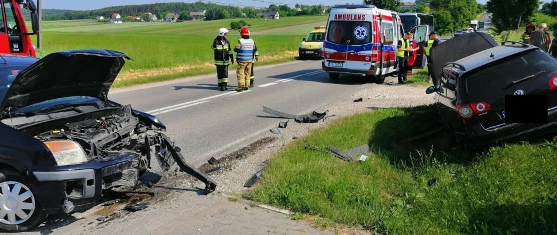 JEDNA OSOBA POSZKODOWANA W ZDERZENIU DWÓCH POJAZDÓW W GÓRKACH -POWIAT PIŃCZOWSKI 