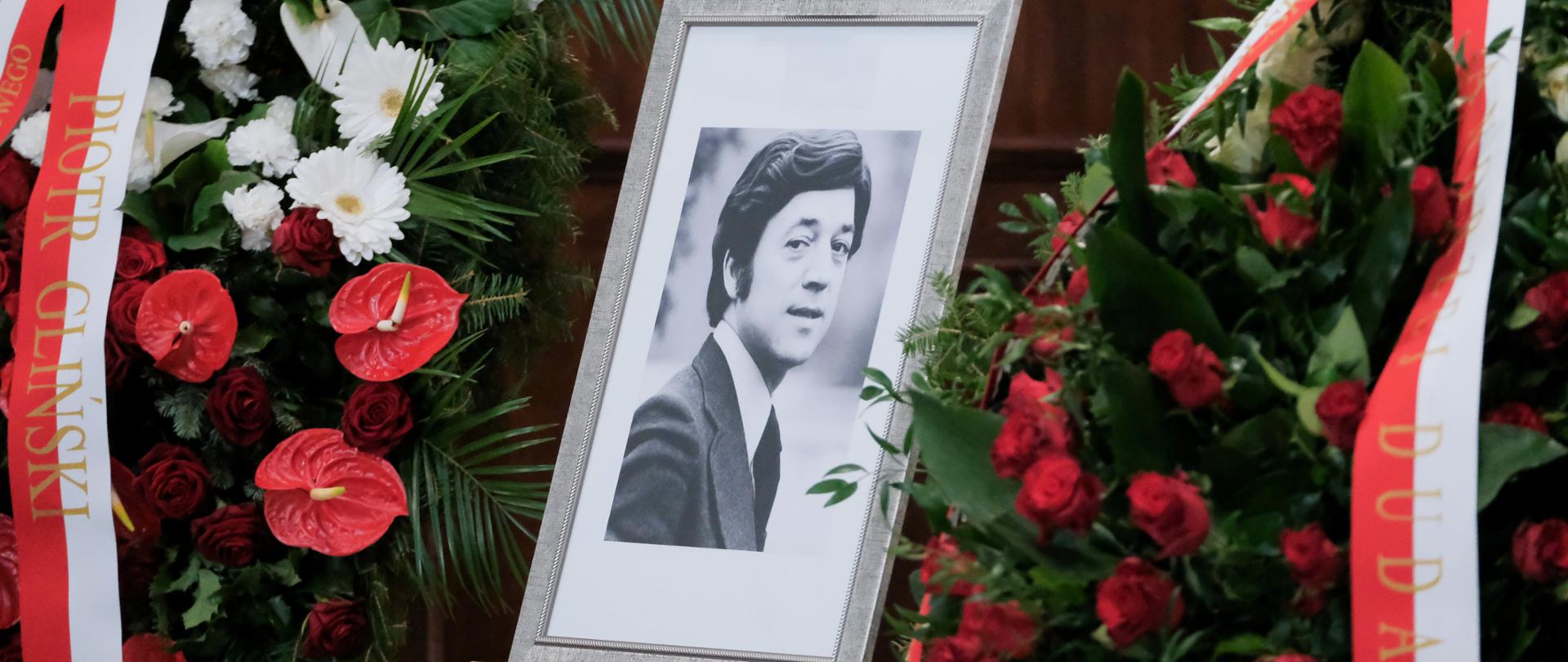 Ostatnie pożegnanie Jerzego Połomskiego, fot. PAP/Mateusz Marek