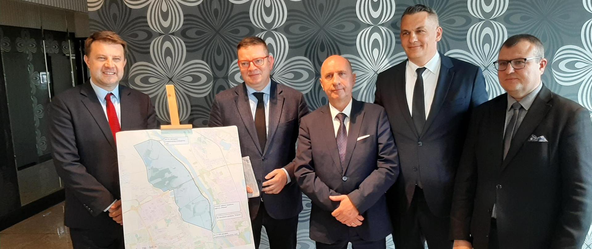 Briefing prasowy w Opolu poświęcony kolejnemu etapowi przebudowy polderu Żelazna 
