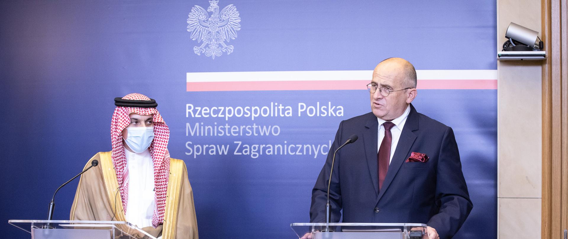 Wizyta ministra SZ Księstwo Arabii Saudyjskiej. Konferencja prasowa.