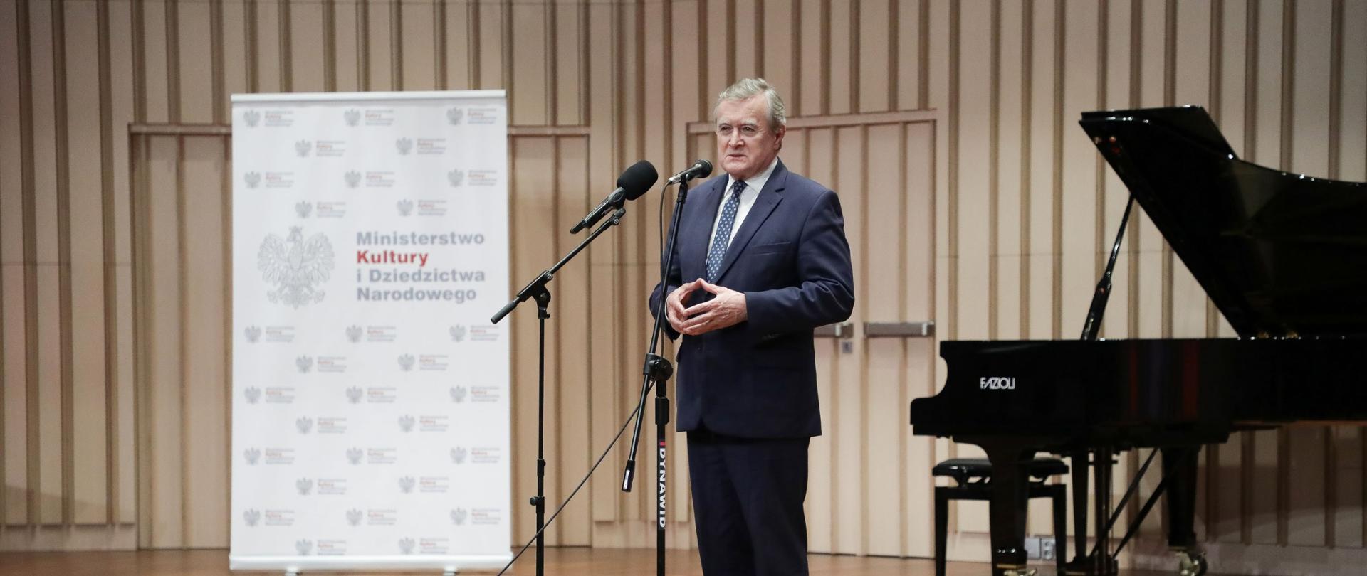 Jubileusz 40-lecia Państwowej Szkoły Muzycznej w Myślenicach i otwarcie nowej sali koncertowej, fot. Danuta Matloch