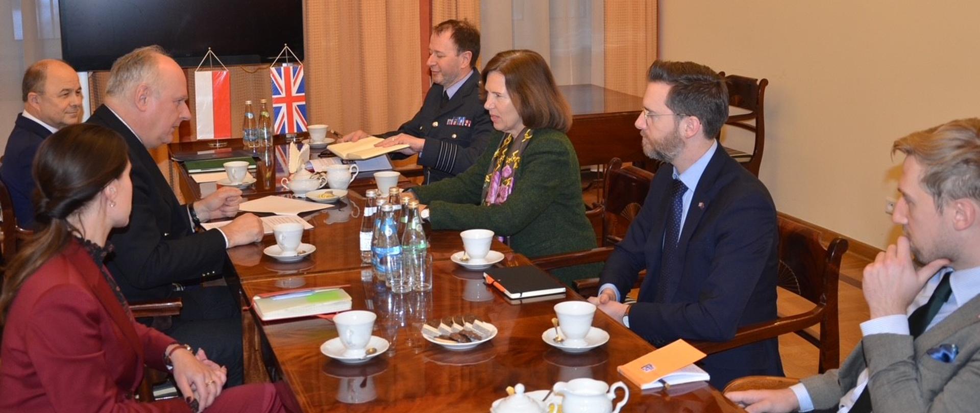 Spotkanie ministra Zalewskiego z Caroline Wilson, planowaną do objęcia stanowiska Ambasador Wielkiej Brytanii przy UE. 