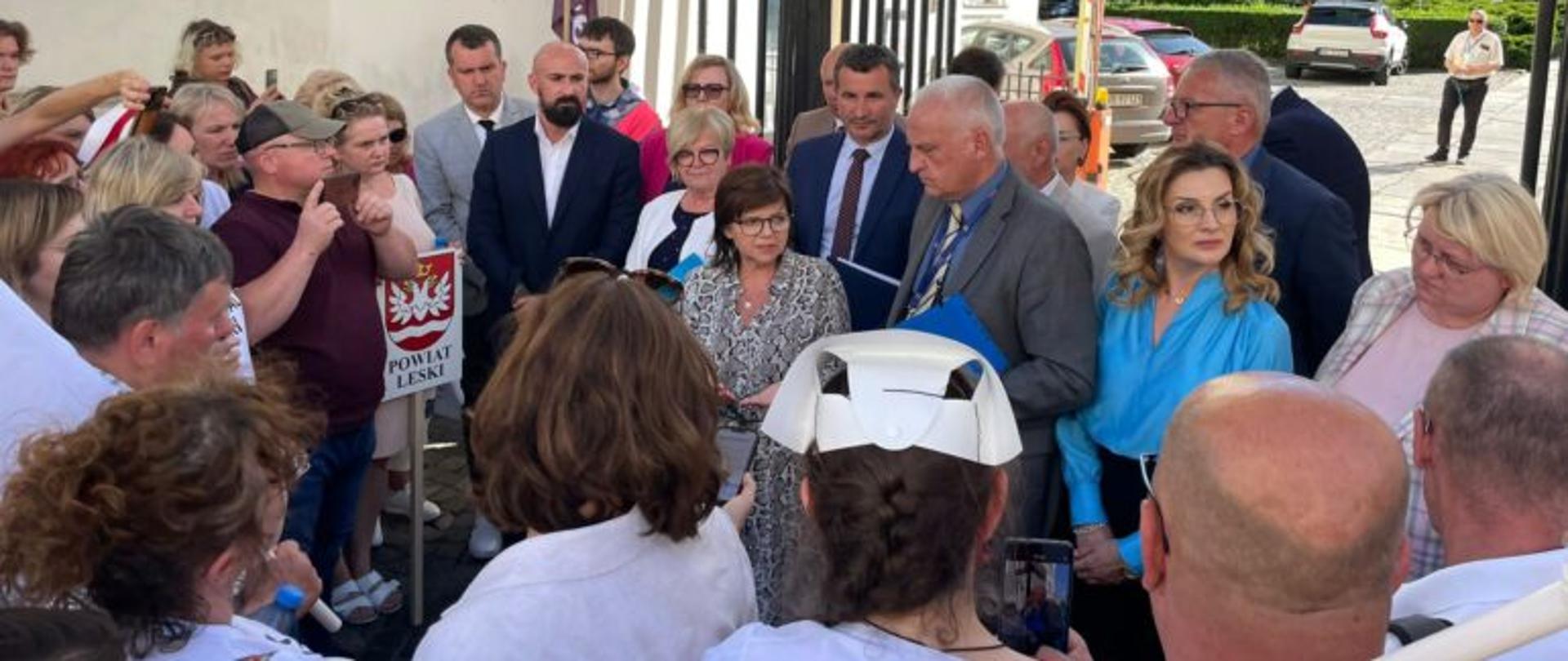 Uczestnicy spotkania z minister zdrowia 