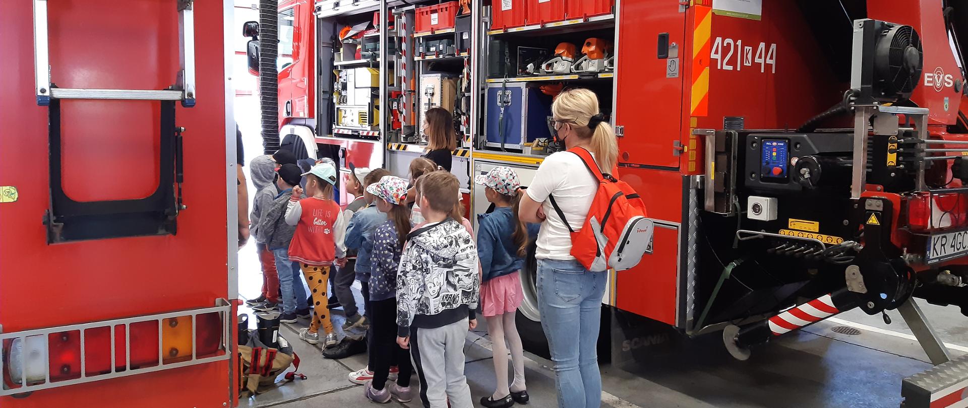 Przedszkolaki w Państwowej Straży Pożarnej
