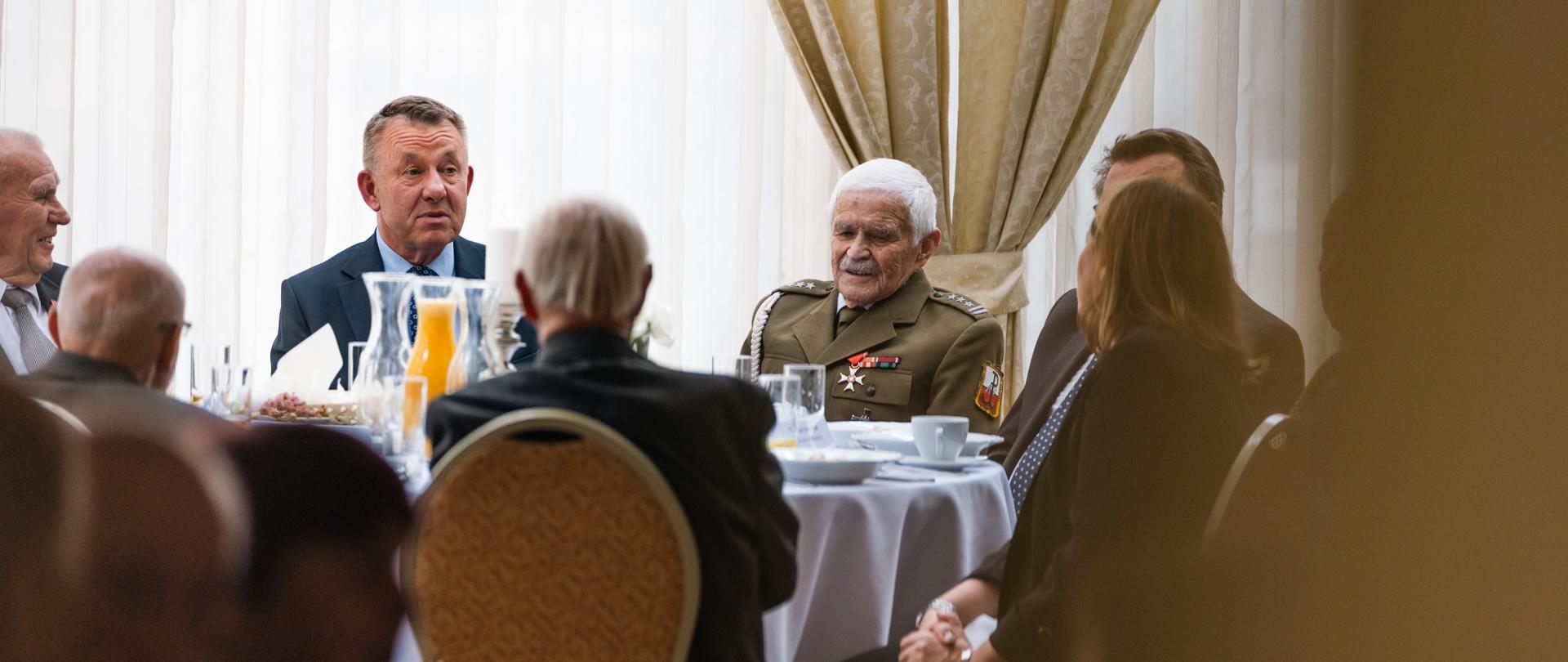 Spotkanie Wojewody Łódzkiego z weteranami walk o niepodległość RP